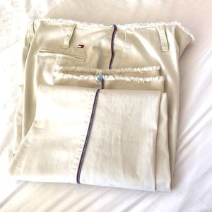 Tommy Hifiger vintage fray hem jean’s size 4